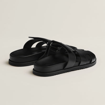 Dames sandalen – Comfort fit – Slip-on – Glanzend oppervlak – Cut-out banddesign