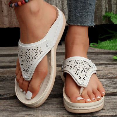 Dames sandalen – Open teen – Slip-on – Laser cut – Comfort voetbed – Platte zool
