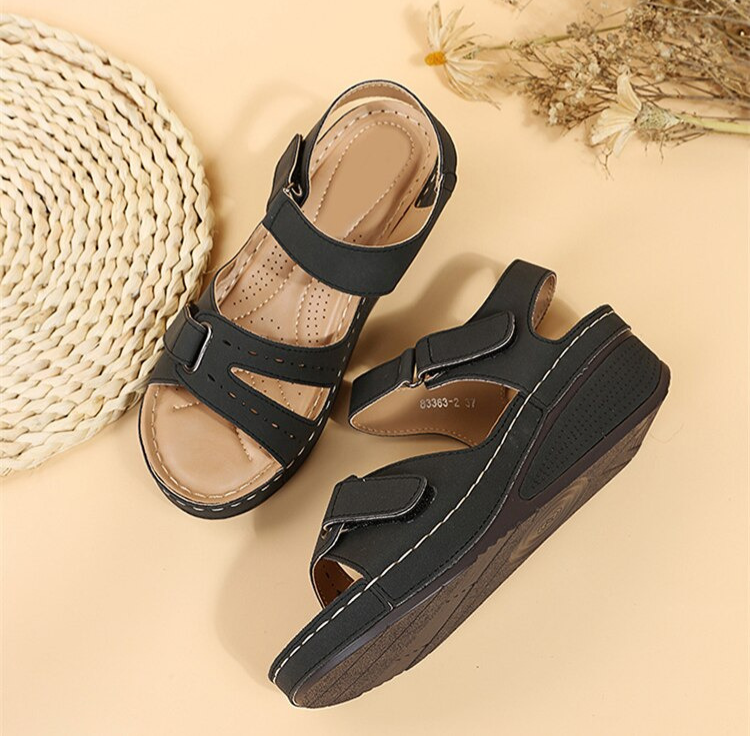 Dames sandalen – Sleek ontwerp – Wedge hiel – Verstelbare gespen – Antislip zool