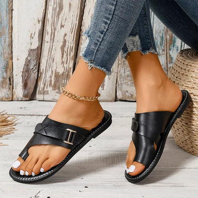 Dames sandalen – Slip-on model – Verstelbare gesp – Comfortabel voetbed – Stijlvol design
