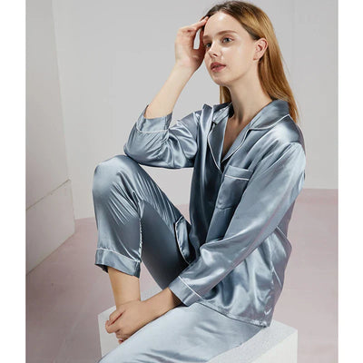 Damespyjama – Luxe Stof – Losse Pasvorm – Doorknoop – Lange Mouwen – Elastische Taille