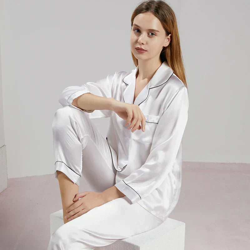 Damespyjama – Luxe Stof – Losse Pasvorm – Doorknoop – Lange Mouwen – Elastische Taille